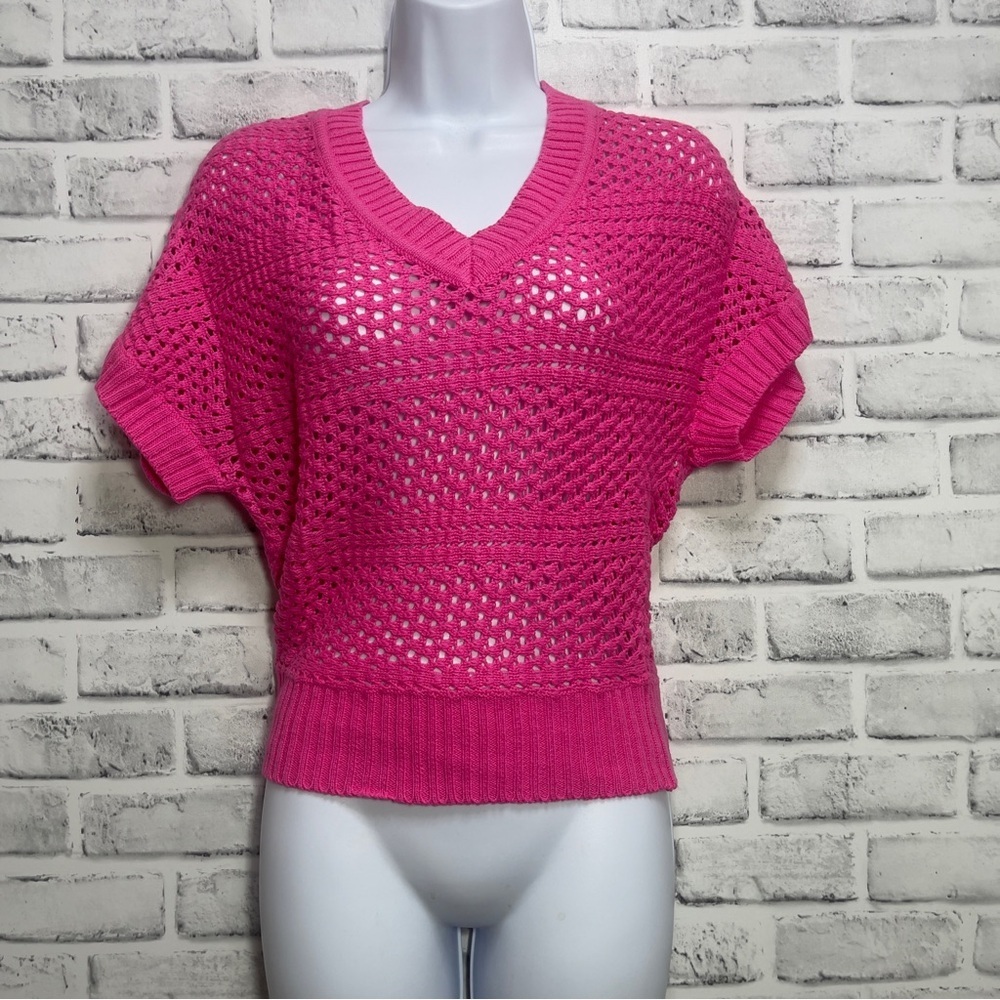Bongo Hot Pink Crocheted Sweater NWOT Small